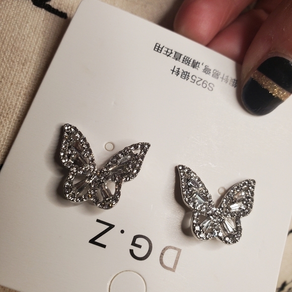 Silver Butterfly Stud Earings Rhinestone Crystal - Picture 6 of 6